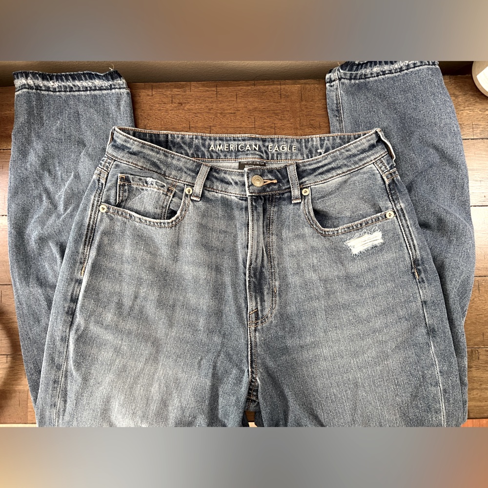 American Eagle Distressed Jeans